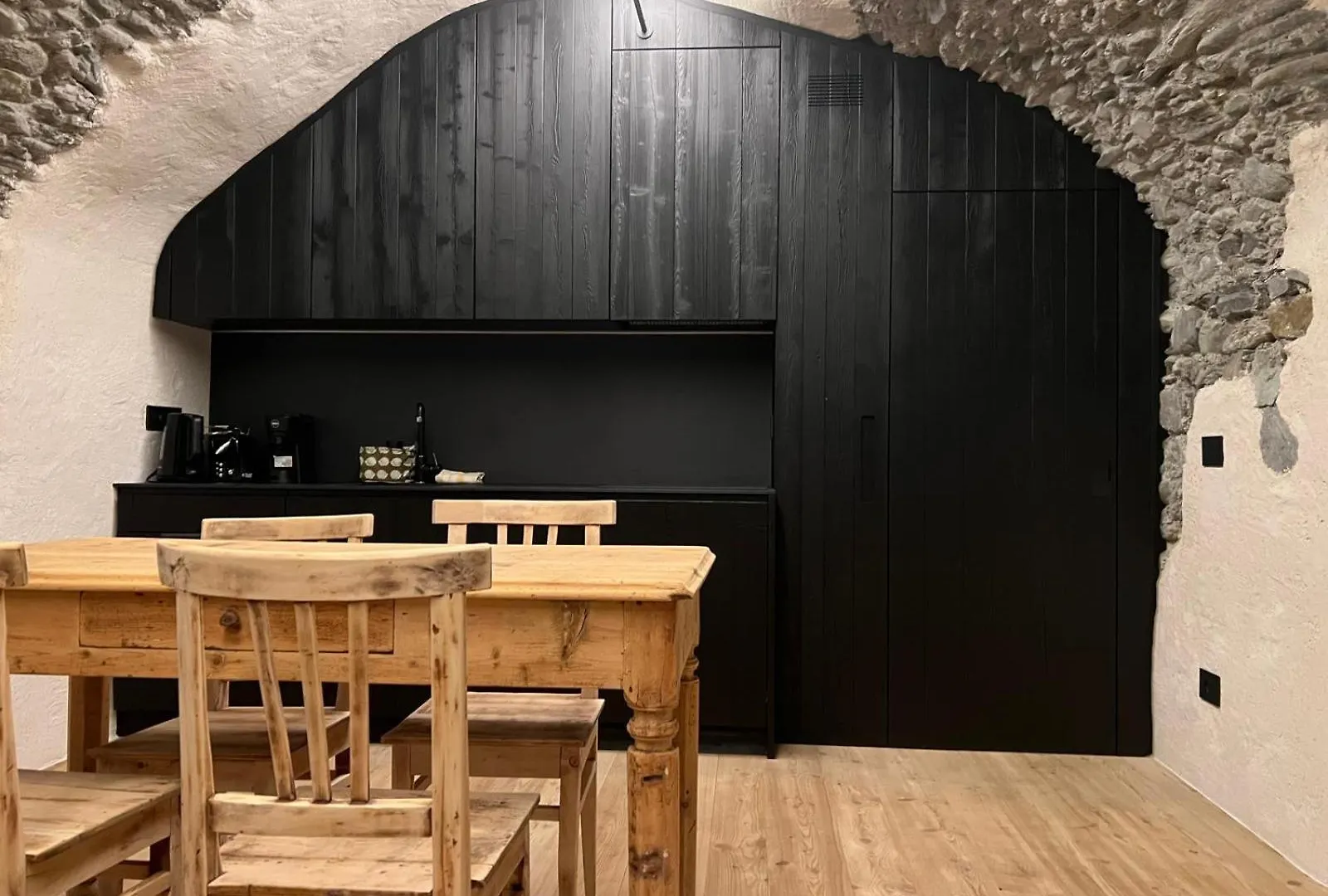 Grotta Balzer Apartment VALDIDENTRO 0*,  Italy